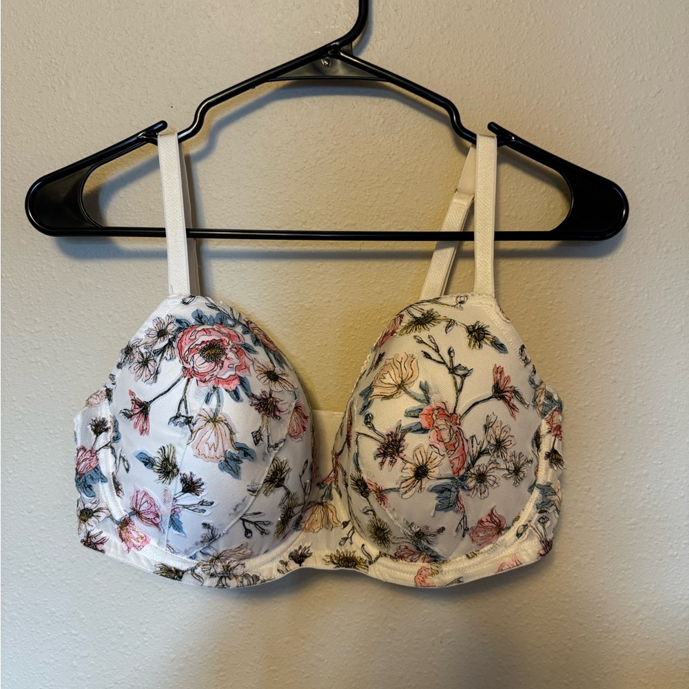 Dream Angels Lightly Lined Floral Demi Victorias Secret Bra - Worn once